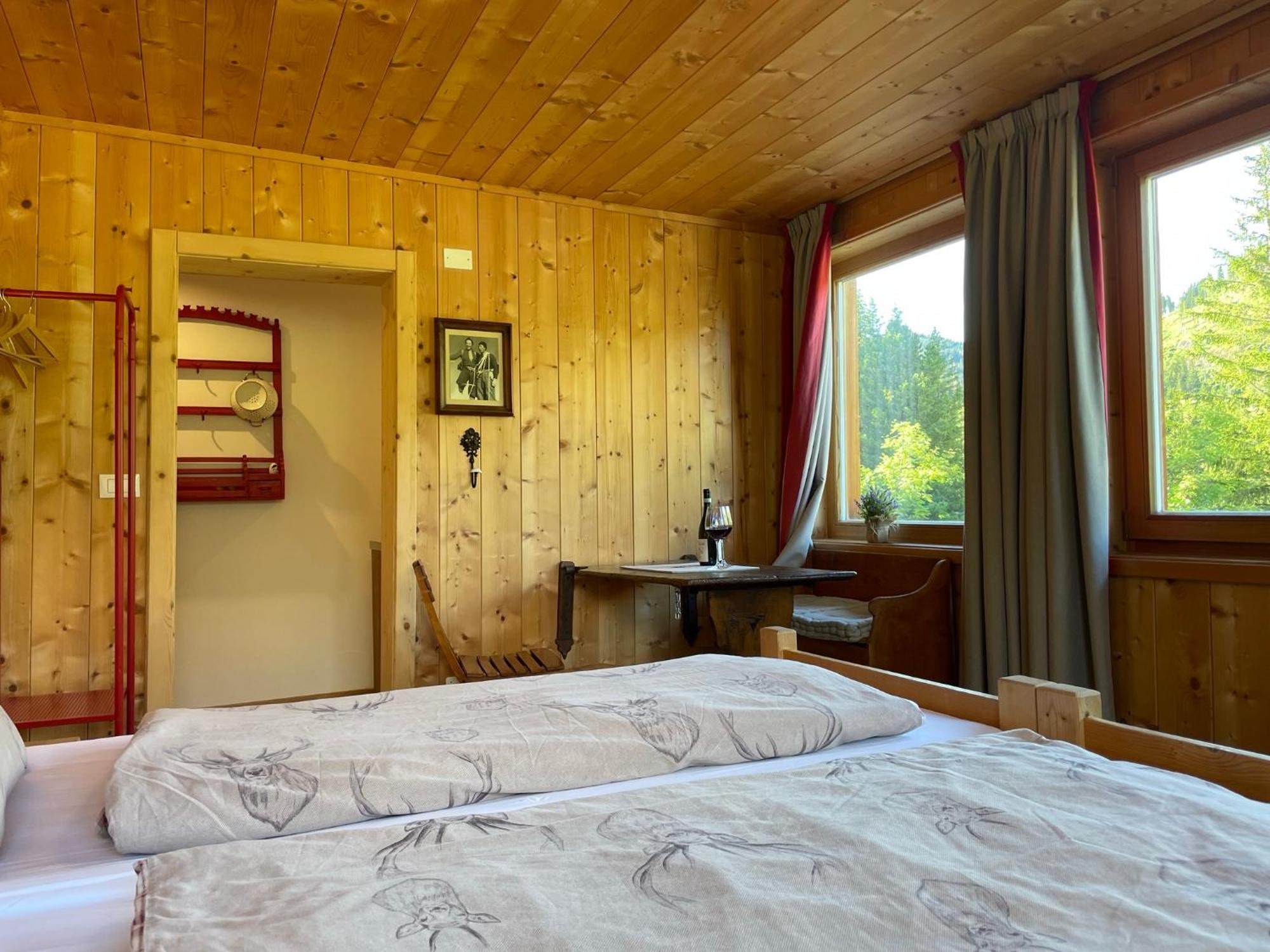 Luxury Chalet Liosa - Ski In Ski Out - Amazing View Corvara In Badia Δωμάτιο φωτογραφία