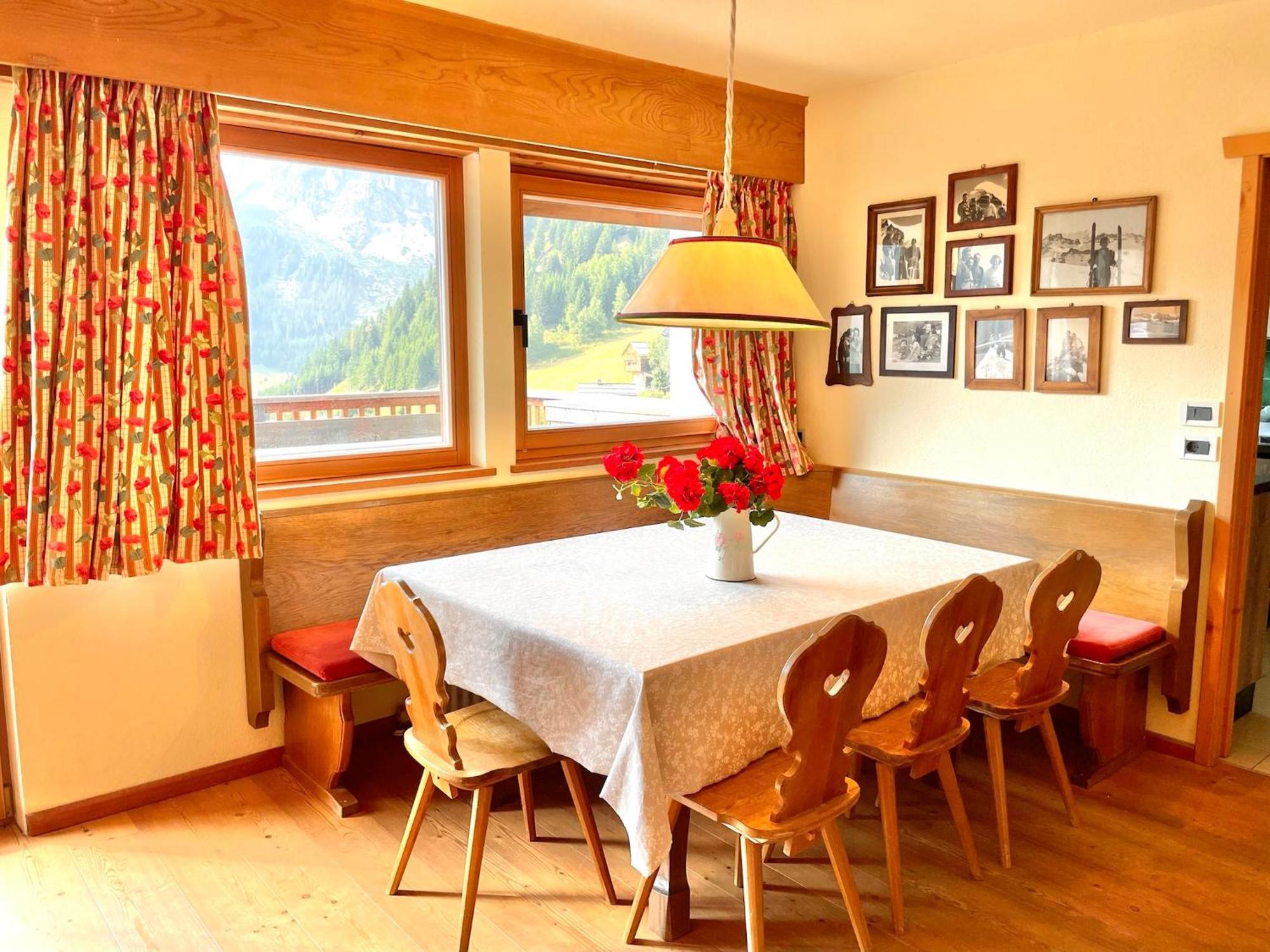 Luxury Chalet Liosa - Ski In Ski Out - Amazing View Corvara In Badia Δωμάτιο φωτογραφία